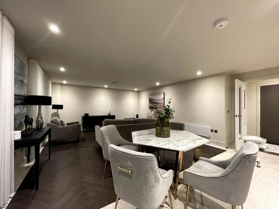 Апартаменти 2Br Urban Vista Retreat Chcl F7 Чіґвелл Екстер'єр фото