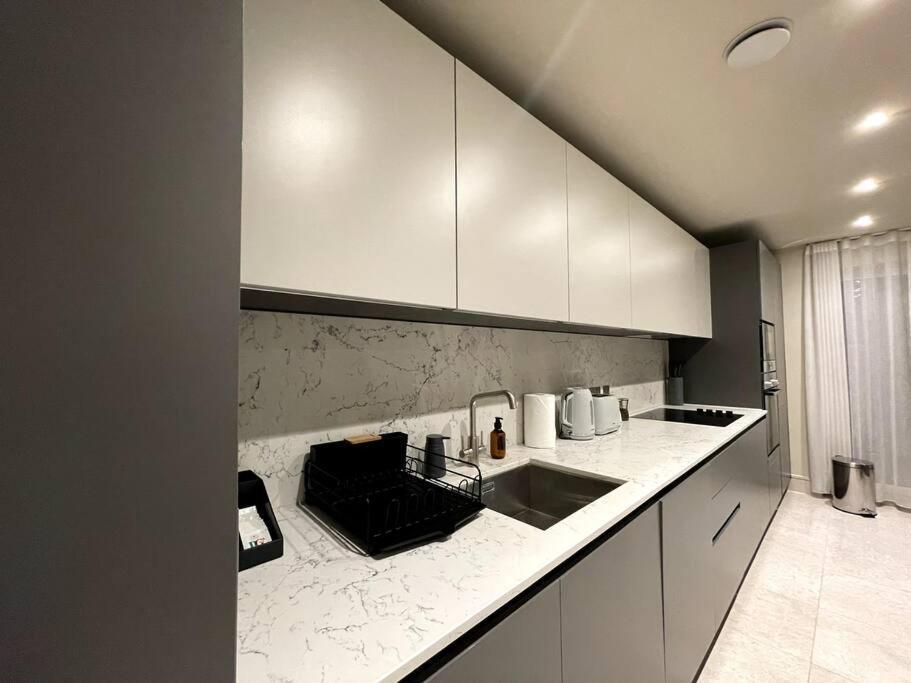 Апартаменти 2Br Urban Vista Retreat Chcl F7 Чіґвелл Екстер'єр фото